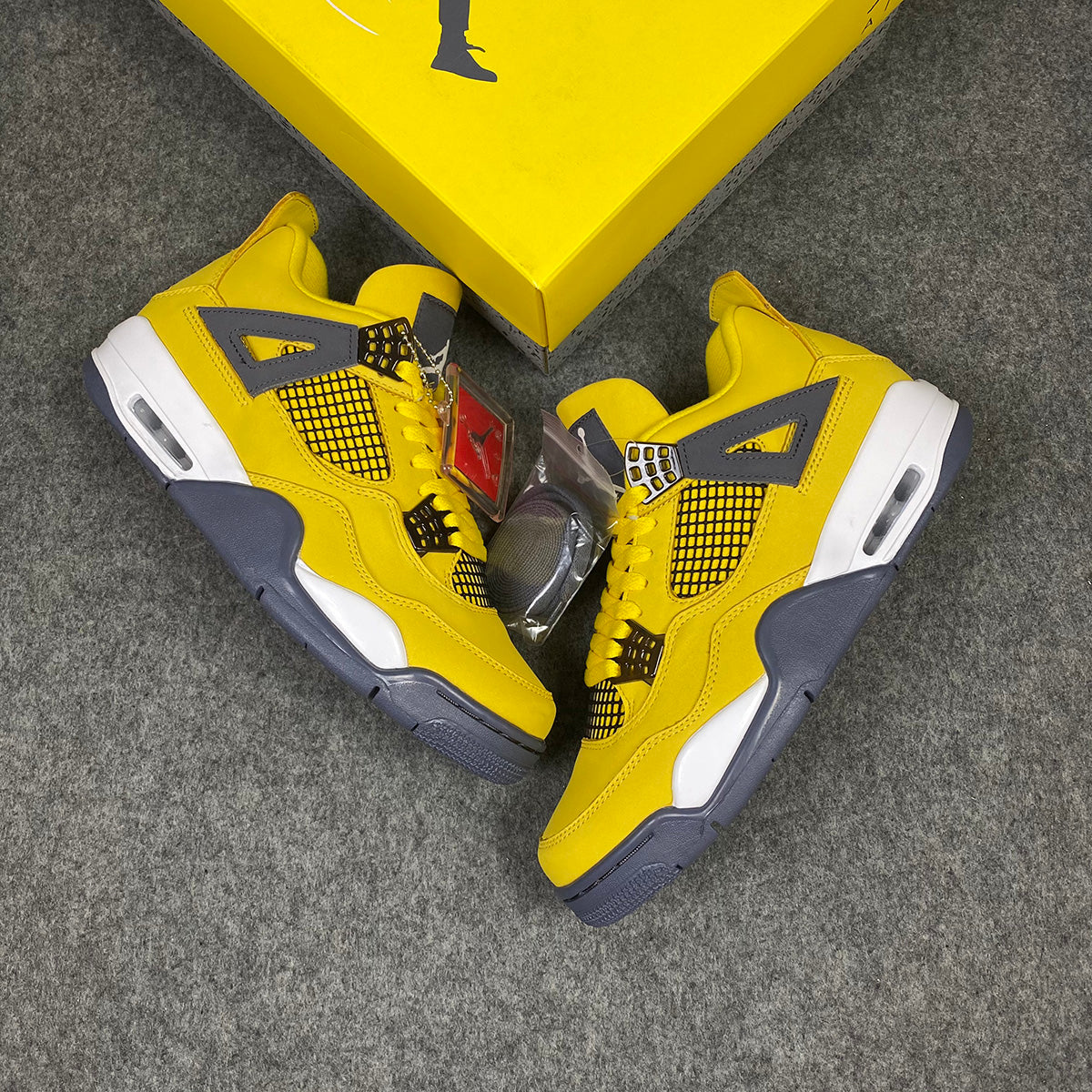 Jordan Lightning Air Jordan 4 Retro 'Lightning' 2021 – Prsnlplg