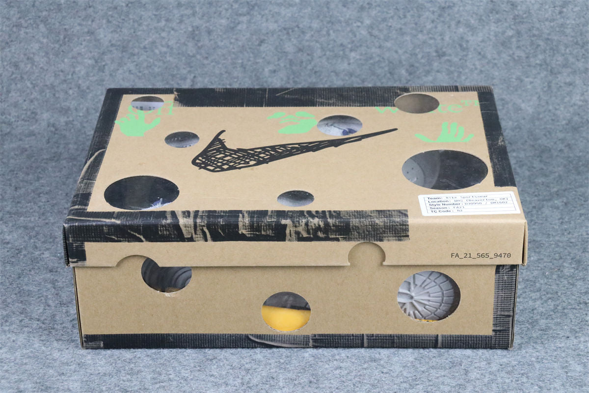 Off-White x Dunk Low 'Lot 18 of 50'