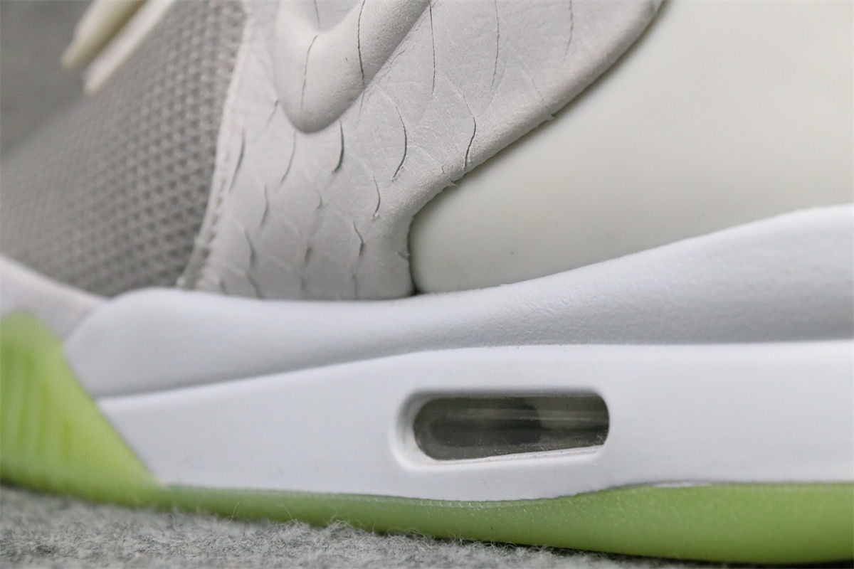 Air Yeezy 2 NRG 'Pure Platinum'