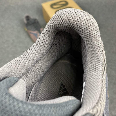 Adidas Yeezy Boost 700 'Mauve'