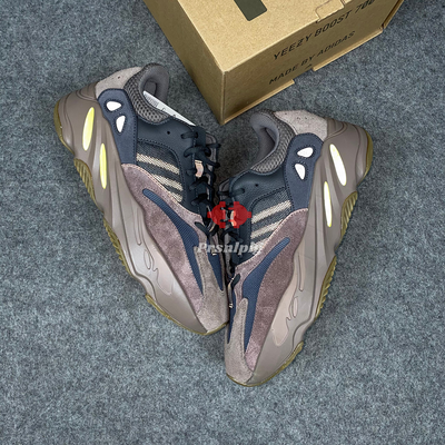 Adidas Yeezy Boost 700 'Mauve'