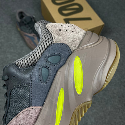 Adidas Yeezy Boost 700 'Mauve'