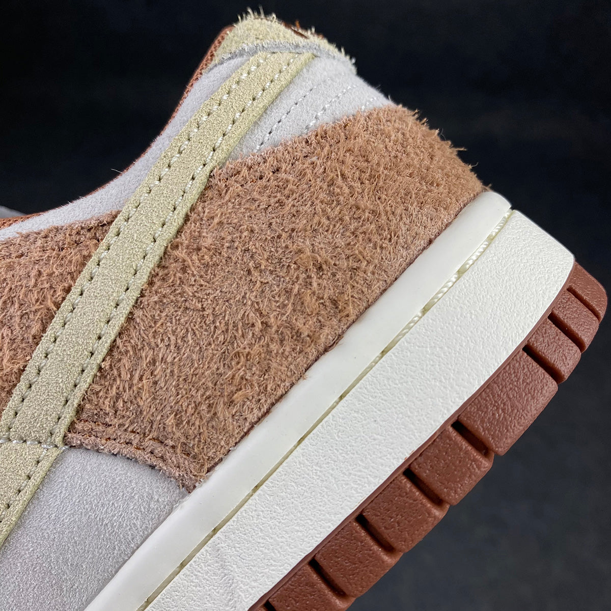 Dunk Low Premium 'Medium Curry'