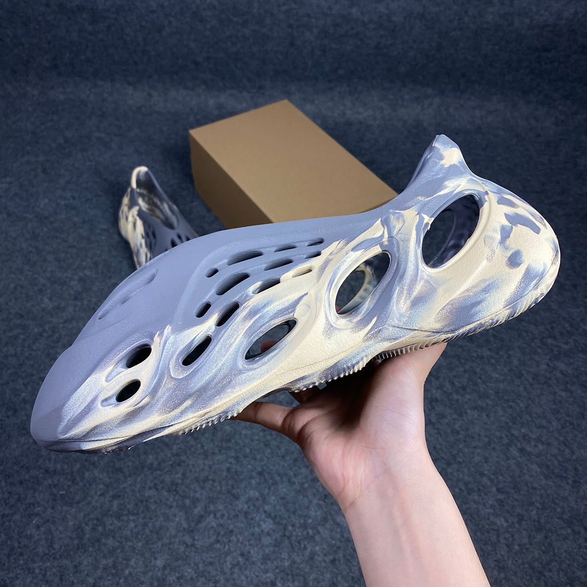 Yeezy Foam Runner 'MXT Moon Gris'