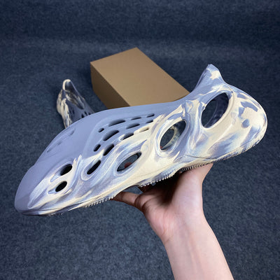 Yeezy Foam Runner 'MXT Moon Gris'