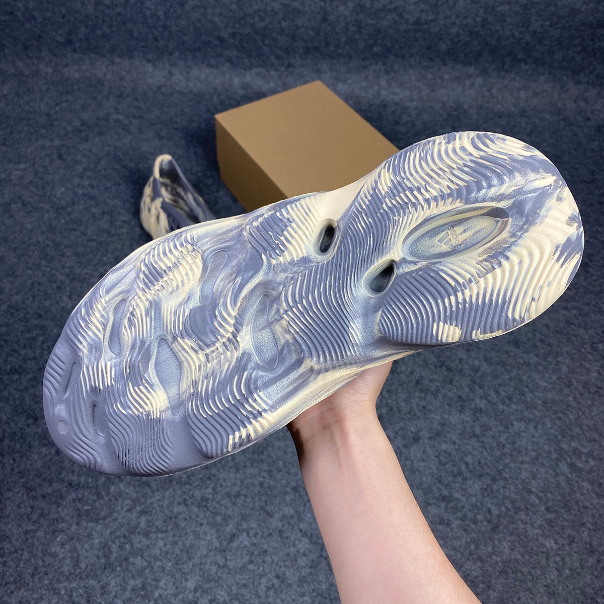 Yeezy Foam Runner 'MXT Moon Gris'