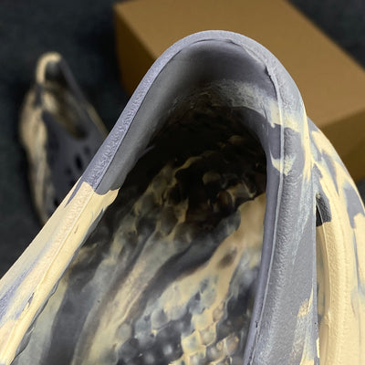 Yeezy Foam Runner 'MXT Moon Gris'
