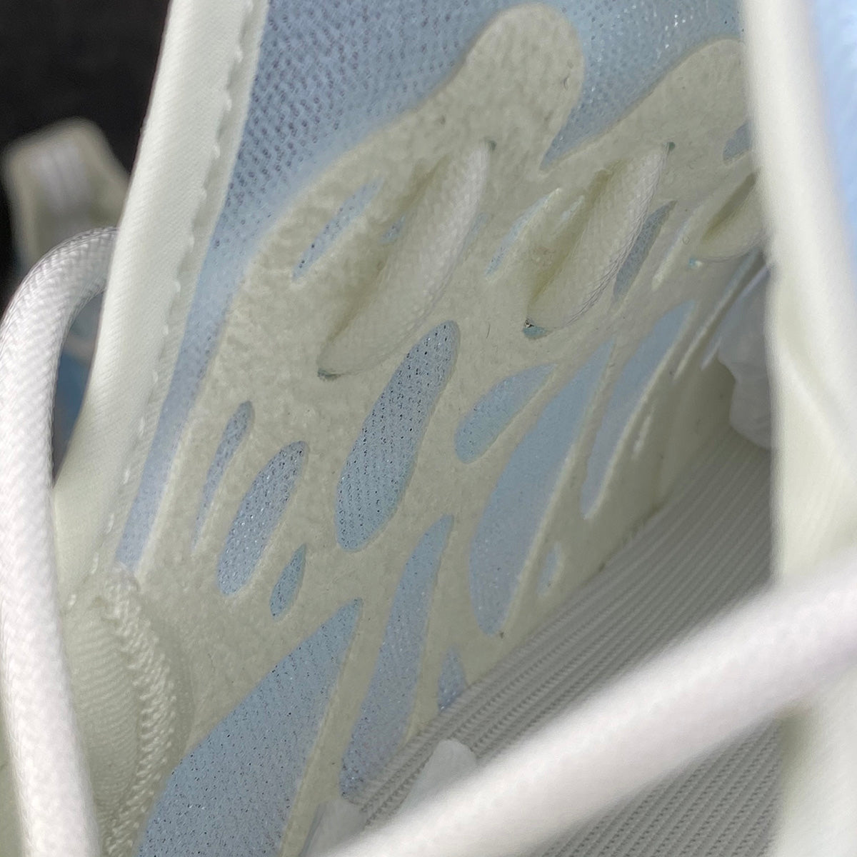 Yeezy Boost 350 V2 'Mono Ice'