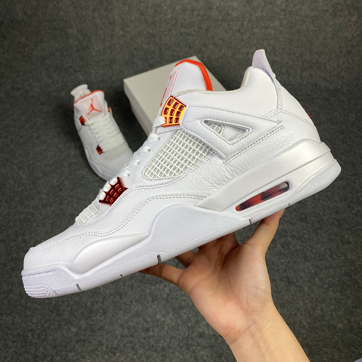 Air Jordan 4 Retro 'Orange Métallique'