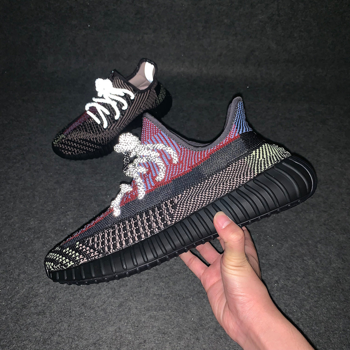 Yeezy Boost 350 V2 'Yecheil nicht reflexib'