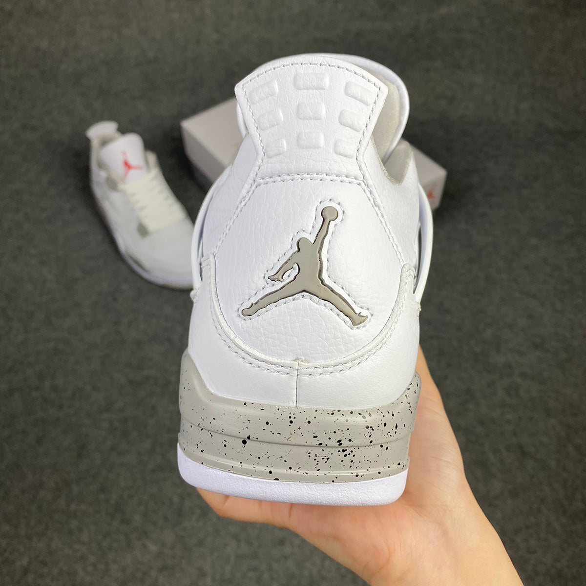 Air Jordan 4 Retro 'White Oreo'