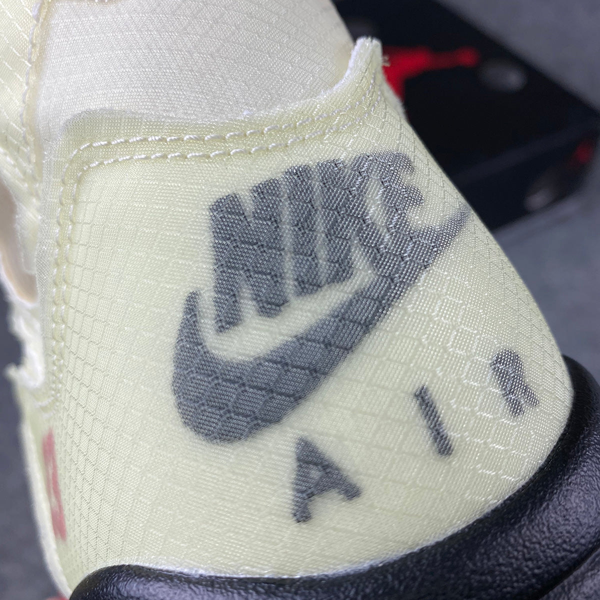 Off-White x Air Jordan 5 SP « Voile » 