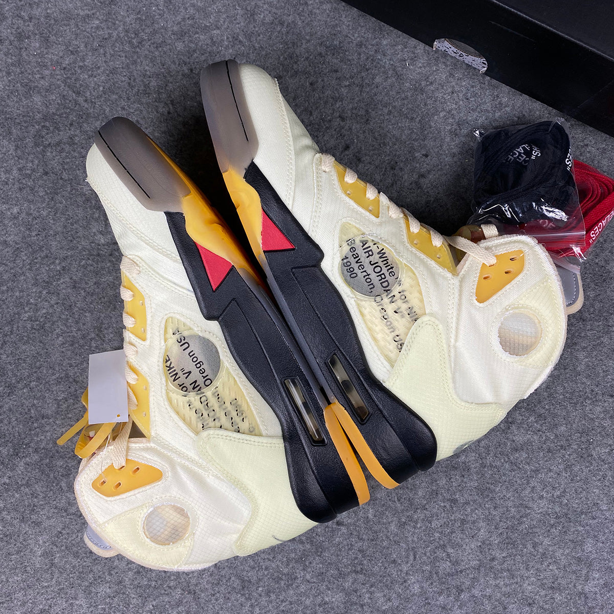 Off-White x Air Jordan 5 SP « Voile » 