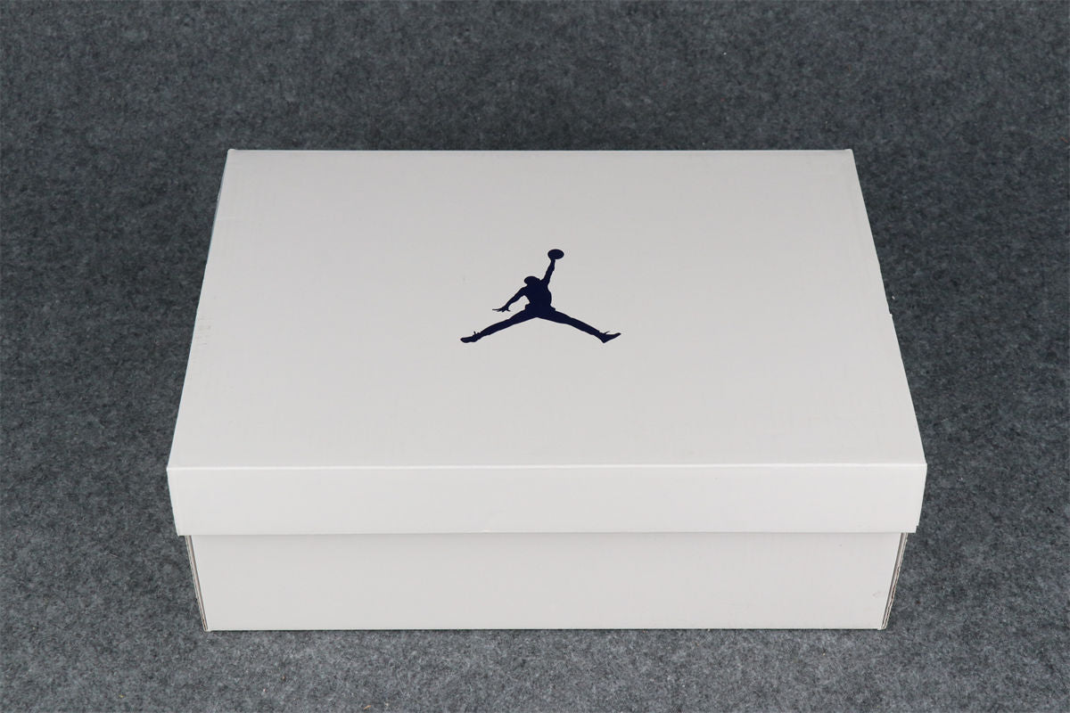 Air Jordan 4 Retro 'Violet Métallique'