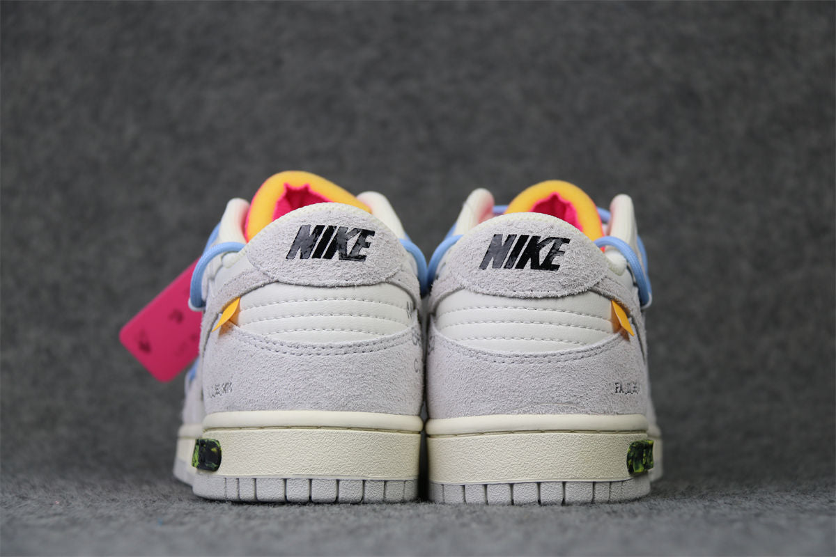 Gebroken wit x Dunk Low 'Lot 38 van 50'
