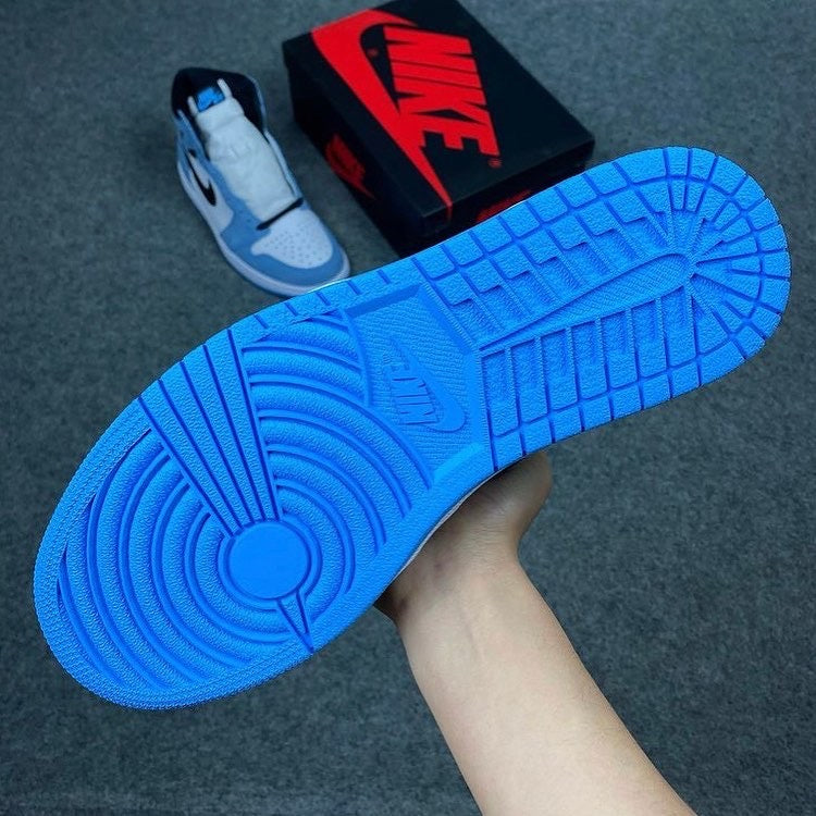 Jordan 1 Retro High University Blue