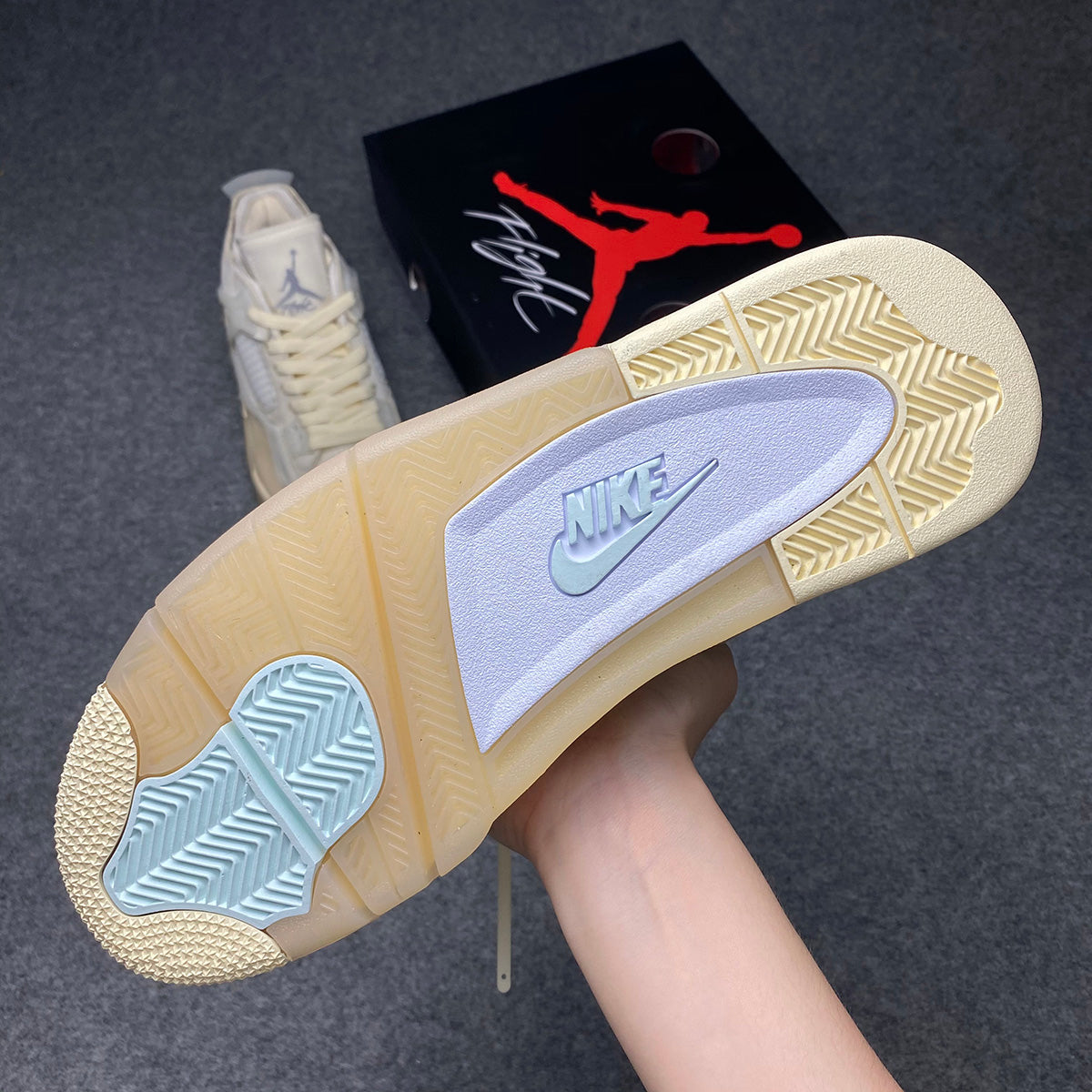 Off-White x Air Jordan 4 SP « Voile »