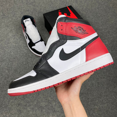 Air Jordan 1 Retro High OG 'Noir Toe' 2016