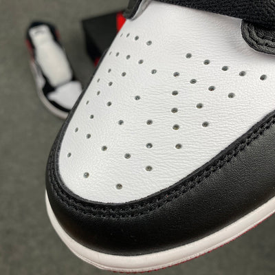 Air Jordan 1 Retro High OG 'Noir Toe' 2016
