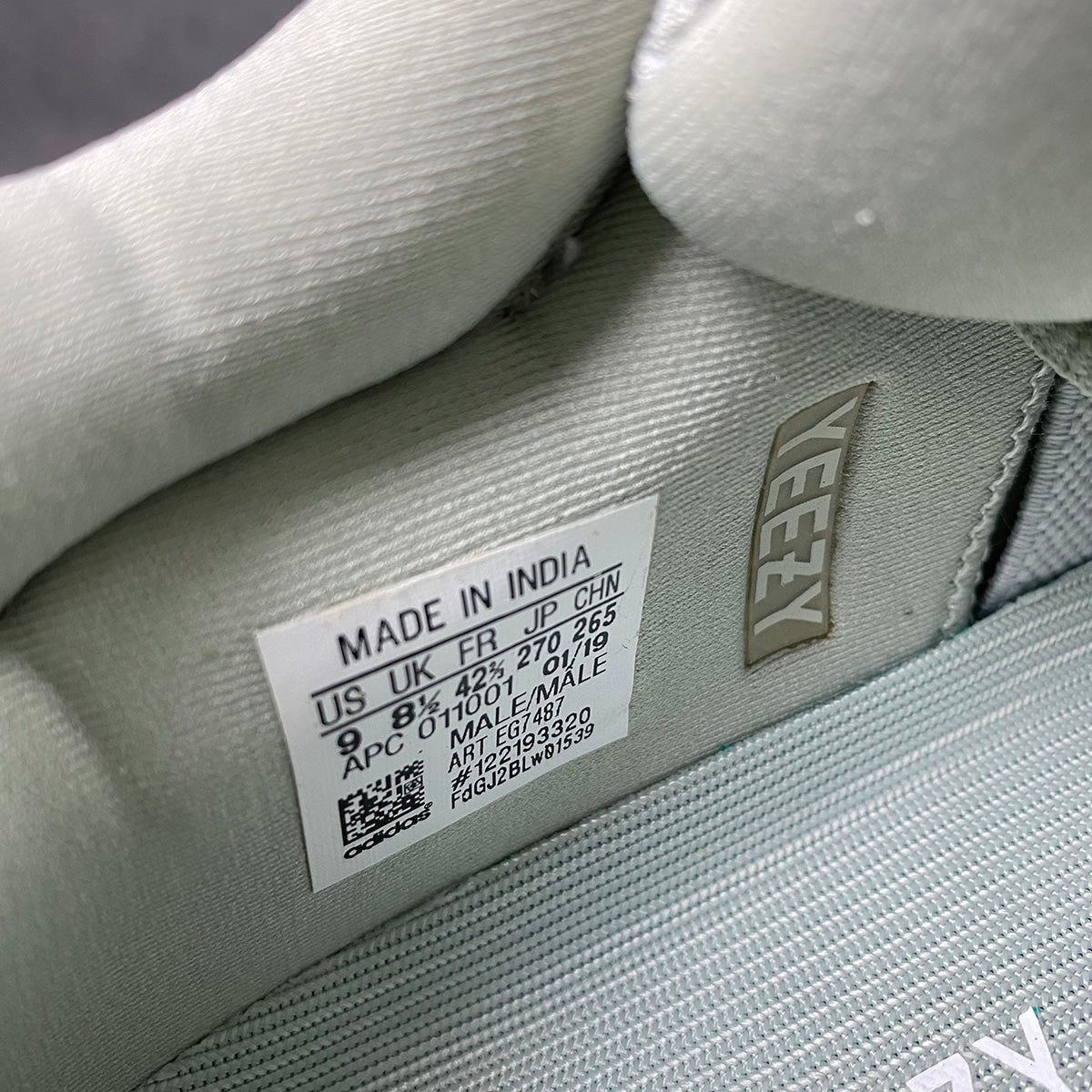 Adidas Yeezy Boost 700 'Zout'