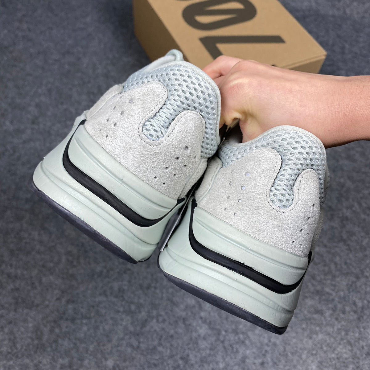 Adidas Yeezy Boost 700 'Zout'