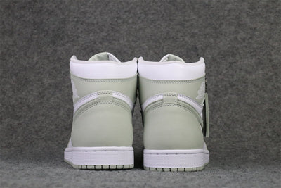 Wmns Air Jordan 1 Retro High OG 'Seafoam'