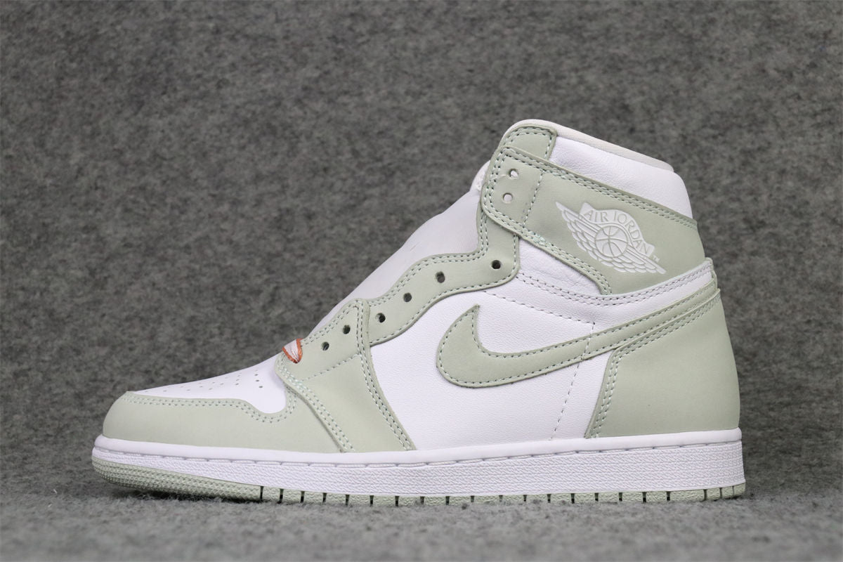 Wmns Air Jordan 1 Retro High OG 'Seafoam'