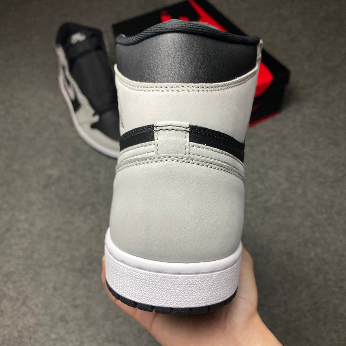 Air Jordan 1 Retro High OG 'Shadow 2.0'