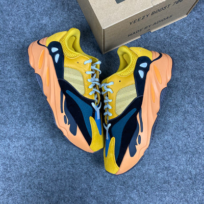 Yeezy Boost 700 "Sonne"