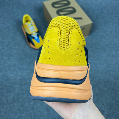 Yeezy Boost 700 "Sonne"