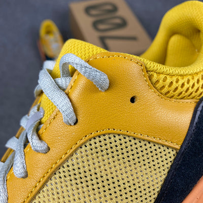 Yeezy Boost 700 "Sonne"