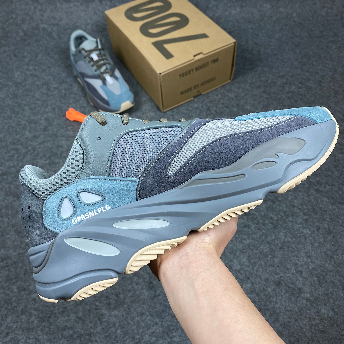 Yeezy Boost 700 'Teal Blue'