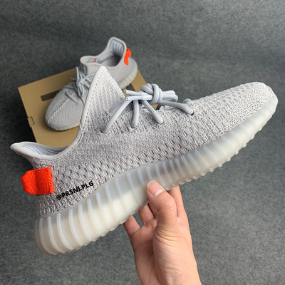 Yeezy Boost 350 V2 « Feu arrière »