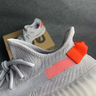Yeezy Boost 350 V2 « Feu arrière »
