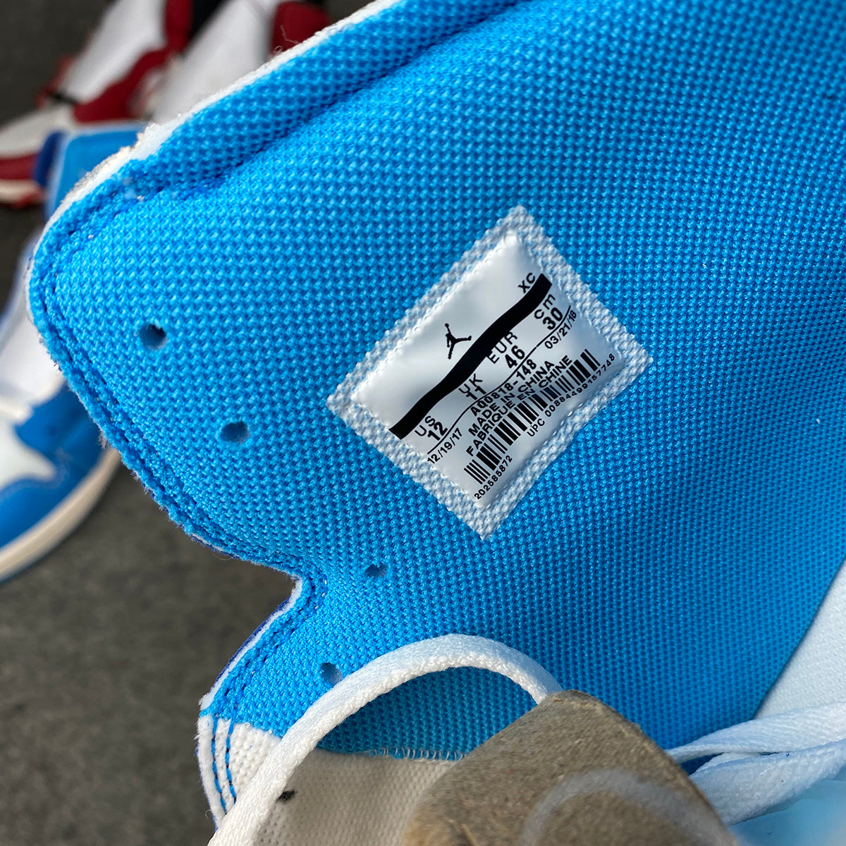 Buy Off-White x Air Jordan 1 Retro High OG 'UNC' - AQ0818 148