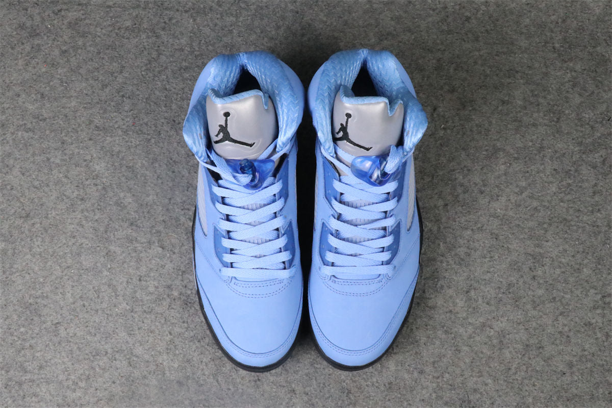 Air Jordan 5 Retro SE 'UNC'
