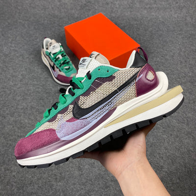 sacai x VaporWaffle SP 'Villain Rouge'