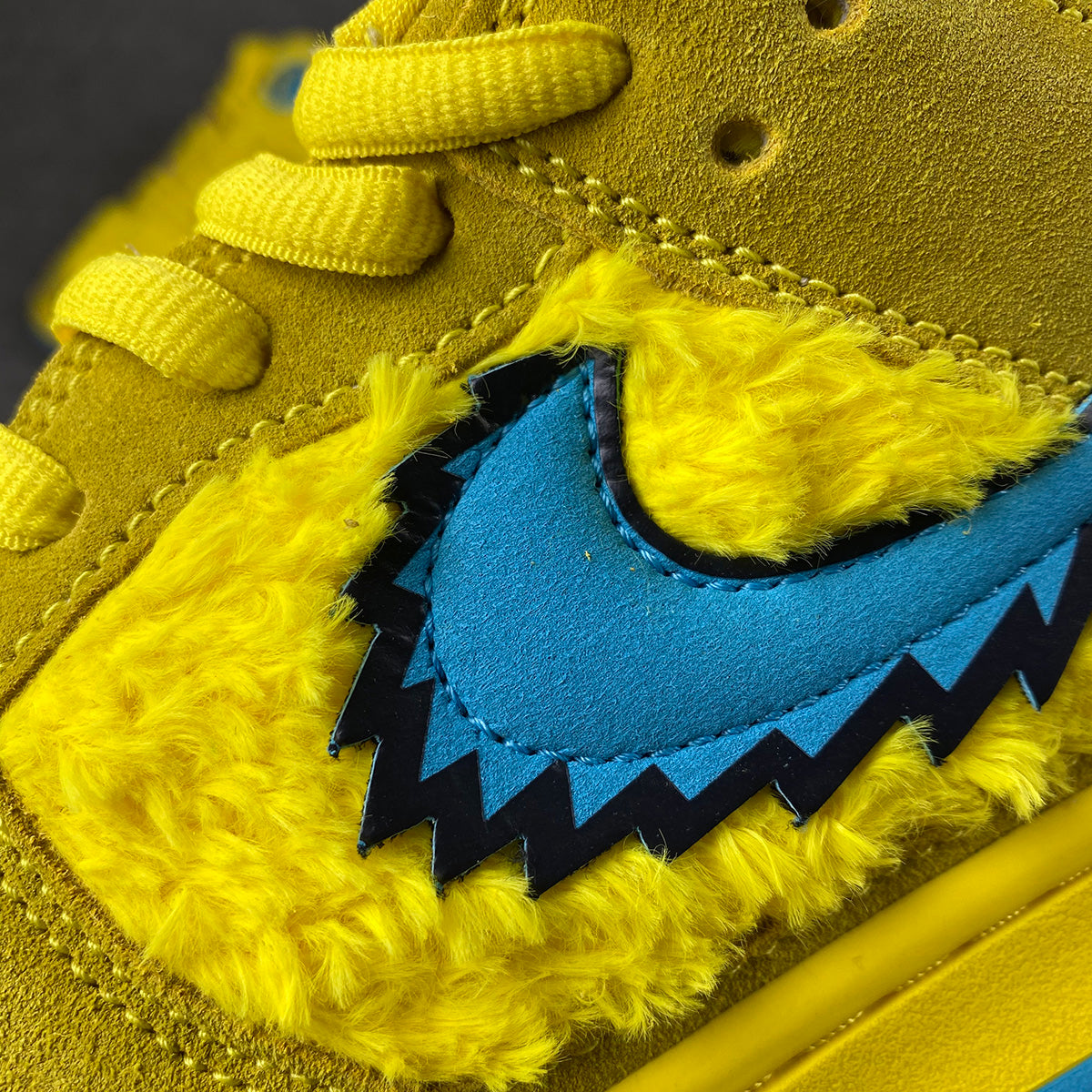Grateful Dead x Dunk Low SB 'Yellow Bear'
