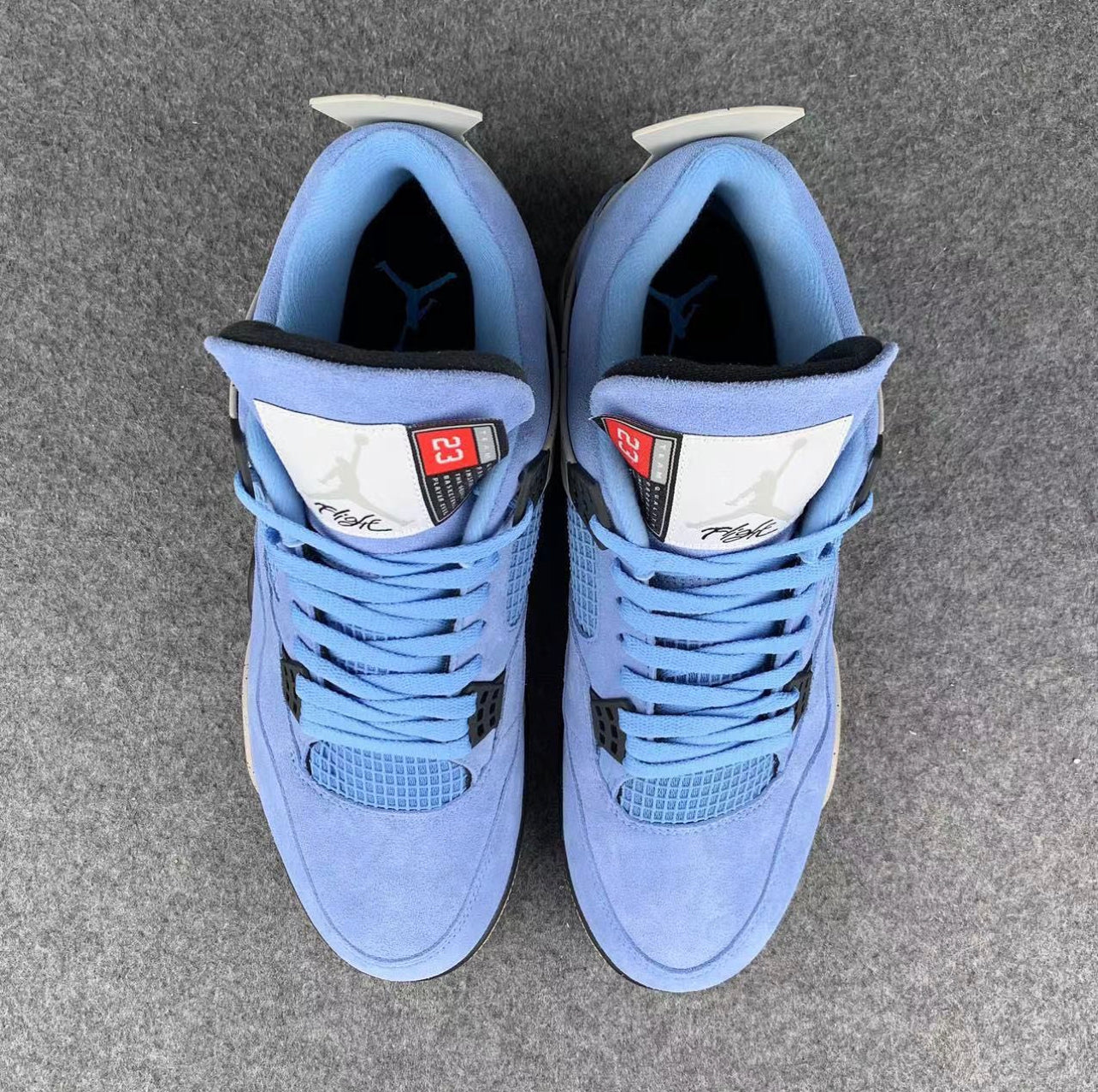 Air Jordan 4 Retro Université Bleu