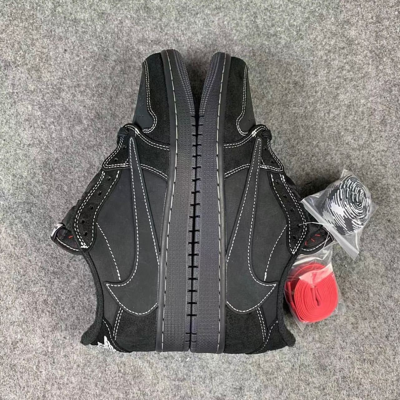 Travis Scott x Air Jordan 1 Low OG SP 'Black Phantom'
